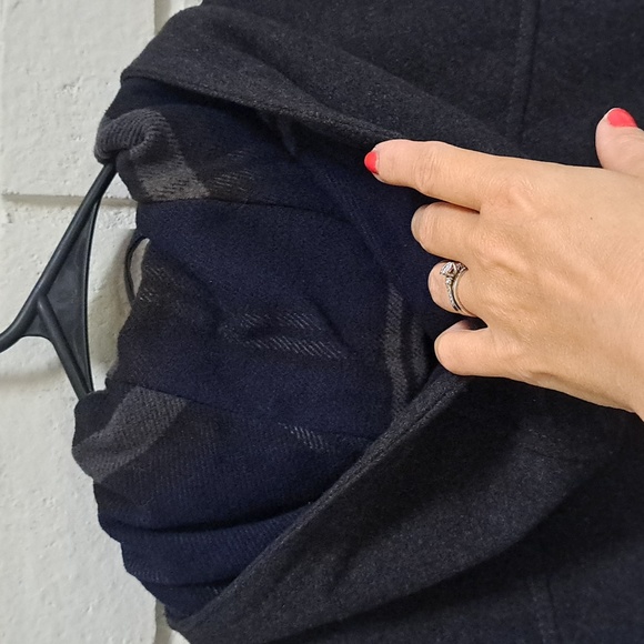 Stanley Adam's Dark Gray Wool Blend Hooded Business/Casual Coat. Size Small - Picture 8 of 11